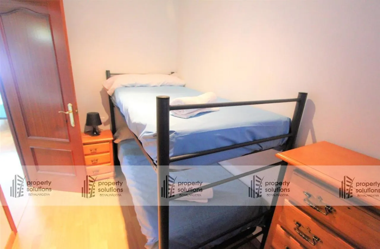 La Carihuela - Apartamento De 3 Dormitorios -A 300Mtrs De La Playa Torremolinos Spain