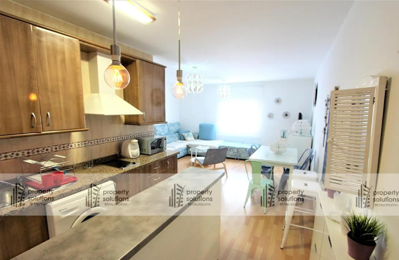 La Carihuela - Apartamento De 3 Dormitorios -A 300Mtrs De La Playa Torremolinos 0*,