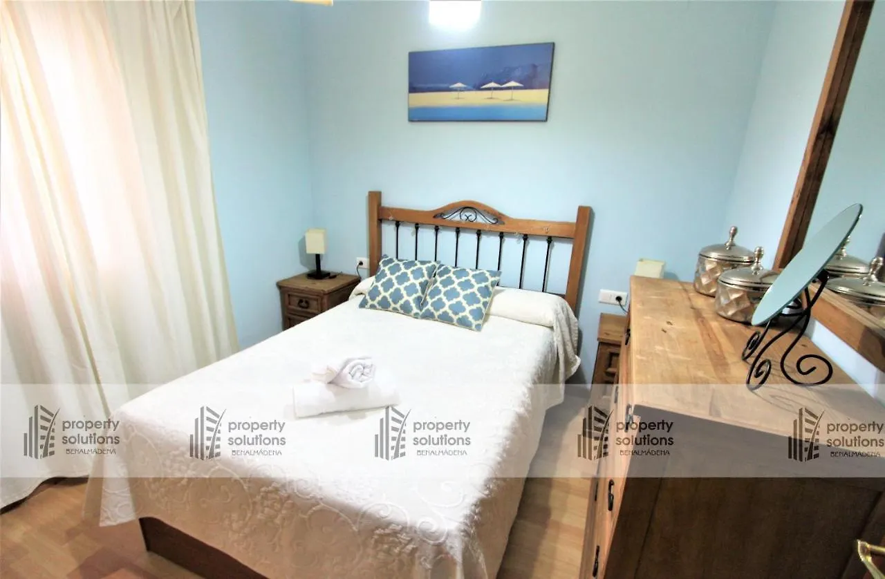 La Carihuela - Apartamento De 3 Dormitorios -A 300Mtrs De La Playa Torremolinos 0*,  Spain
